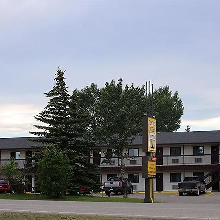 Golden West Motor Inn Carstairs Екстериор снимка